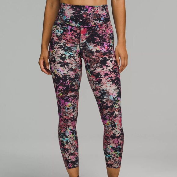 NWT lululemon Base Pace leggings size 2 - Picture 1 of 4